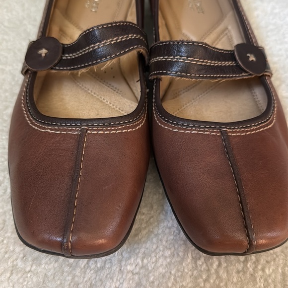 Naturalizer Leather Mary Jane Flats - Picture 2 of 8